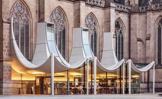 Domcenter Linz, Mariendom Linz / © Diözese Linz / Martin Steinkellner Das Linzer Domcenter erhält den Bauherr:innenpreis 2025