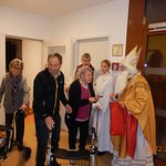 Besuch des Nikolaus beim Gottesdienst im Seniorenheim Laakirchen