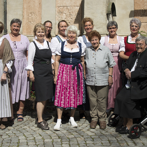 Benefizmarkt der Goldhaubenfrauen