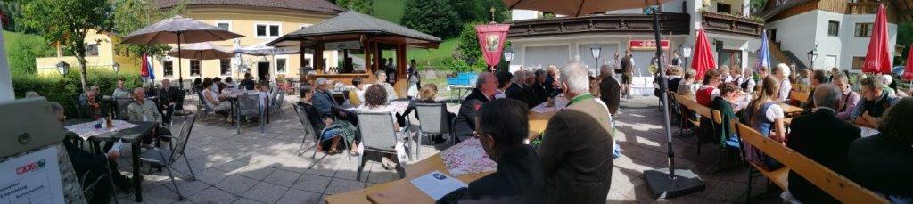 Fronleichnam-Feierplatz: Gastgarten im GH zum Geiger