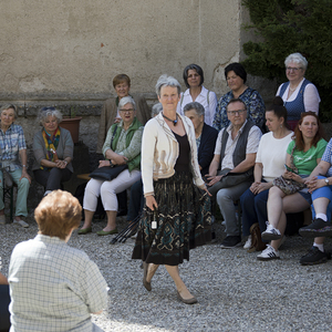 Benefizmarkt der Goldhaubenfrauen