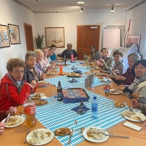 SelbA Einheit Oktoberfest / @Renate Gratzl SelbA Gruppe Linz-Keferfeld