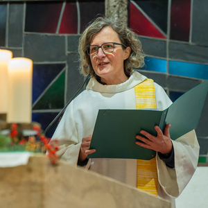 Festlicher Sternsinger-Gottesdienst am Dreikönigstag zum Abschluss der Sternsingeraktion 2024