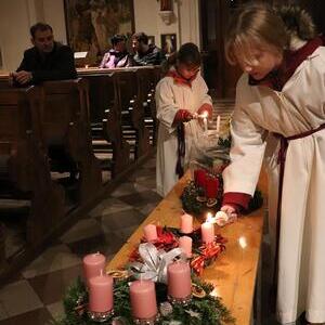 St, Quirinus feiert den Advent