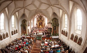 Pfarrkirche Hochburg Innenraum 