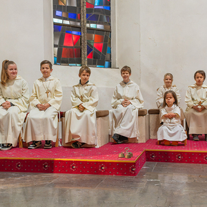 Am Christkönigs-Sonntag wurden in der Pfarrkirche Kirchdorf an der Krems beim Sonntagsgottesdienst neue MinistrantInnen aufgenommen