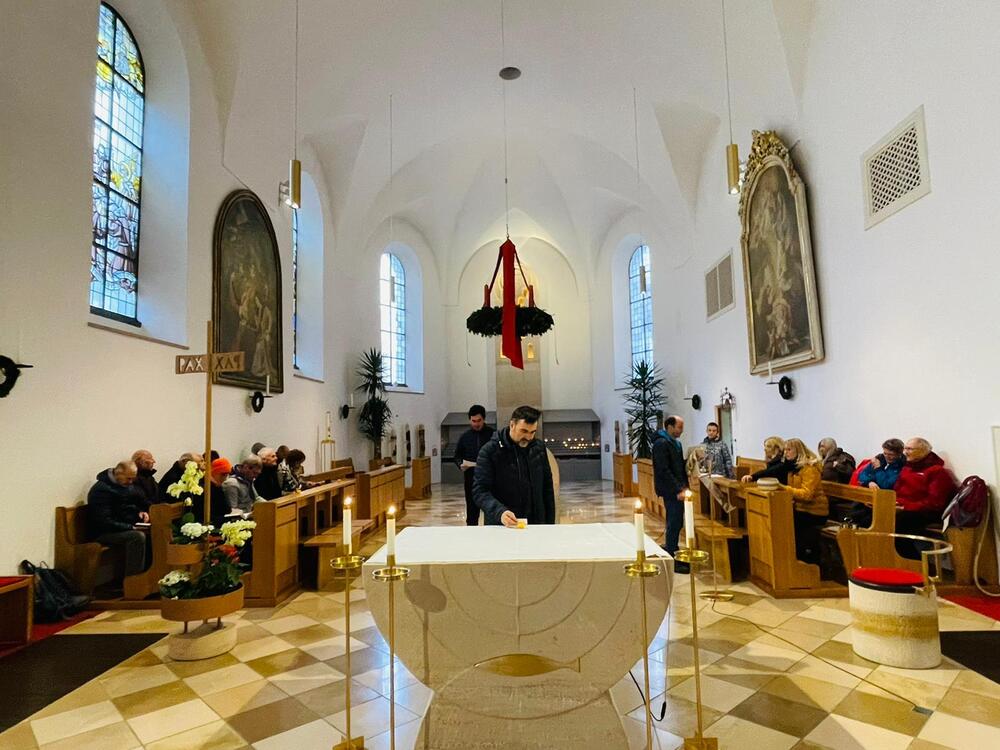 Pilgergruppe aus Ostermiething feiert in Altötting