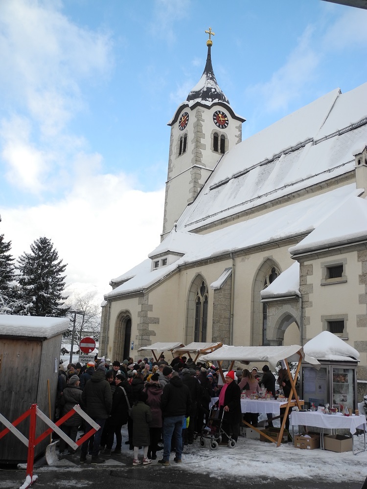      Adventmarkt                          