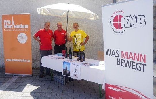 Weinverkauf für Pro Mariendom / KMB-Eferding Dekanatsfest in Eferding 30.6.2019