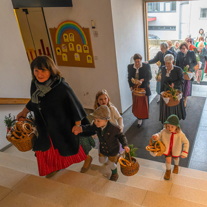 Einzug zum Gottesdienst