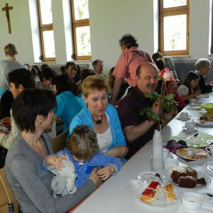 Vorstellung der Firmlinge und Pfarrcafé