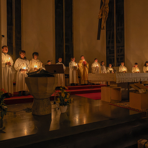 Die Feier der Osternacht in der Pfarre Kirchdorf/Krems.