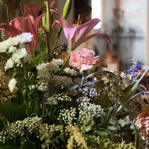 Bischof Manfred Scheuer feiert Sonntagsmesse in der Stadtpfarrkirche St. Stephan