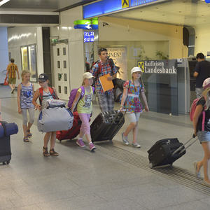 Ankunft am Bahnhof in Linz