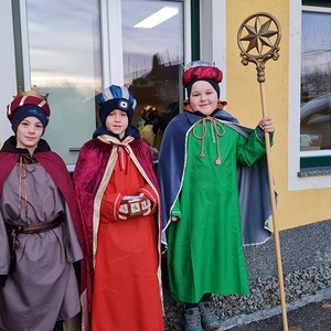 Diese Gruppe war am 2. Jänner in Kirchham und Pöndorf unterwegs. 