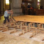 Start der Ausräumarbeiten im Mariendom Linz