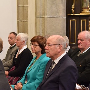 Die Jubelpaare in der Pfarrkirche