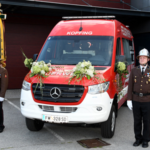 Segnung Komandofahrzeug FF Kopfing