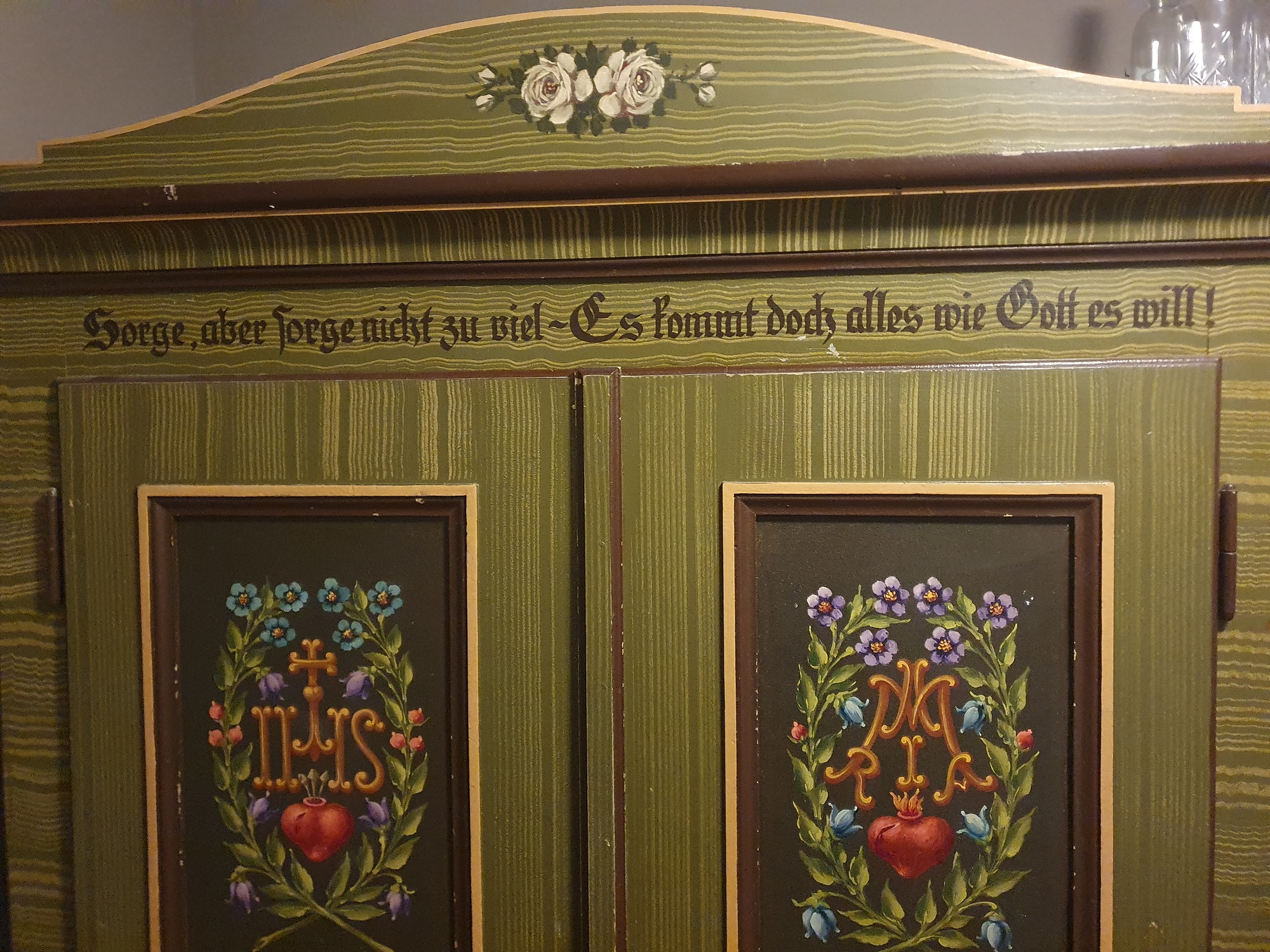 Kasten mit Spruch / Pfarre St. Georgen/Gusen Kasten mit Spruch