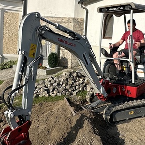 Hauptweg auf Rainbacher  Friedhof wird saniert