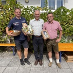 Das Siegertrio: Klaus Lindorfer (M), Josef Hofer (li), Markus Riederer (re)