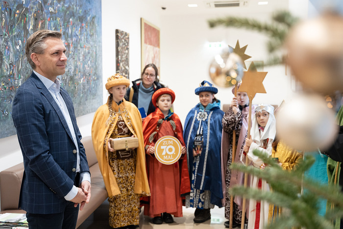 Traditioneller Auftakt der Sternsingeraktion im Linzer Landhaus