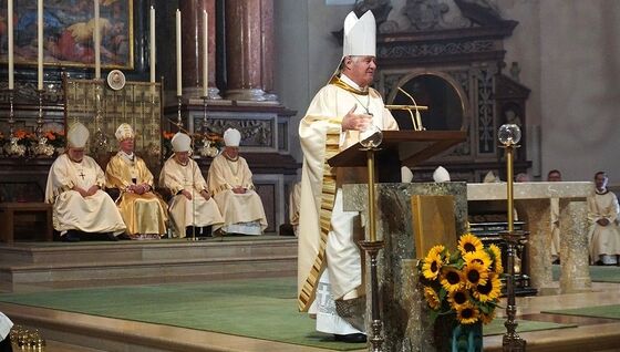Bischof Scheuer feiert Abschluss-Gottesdienst