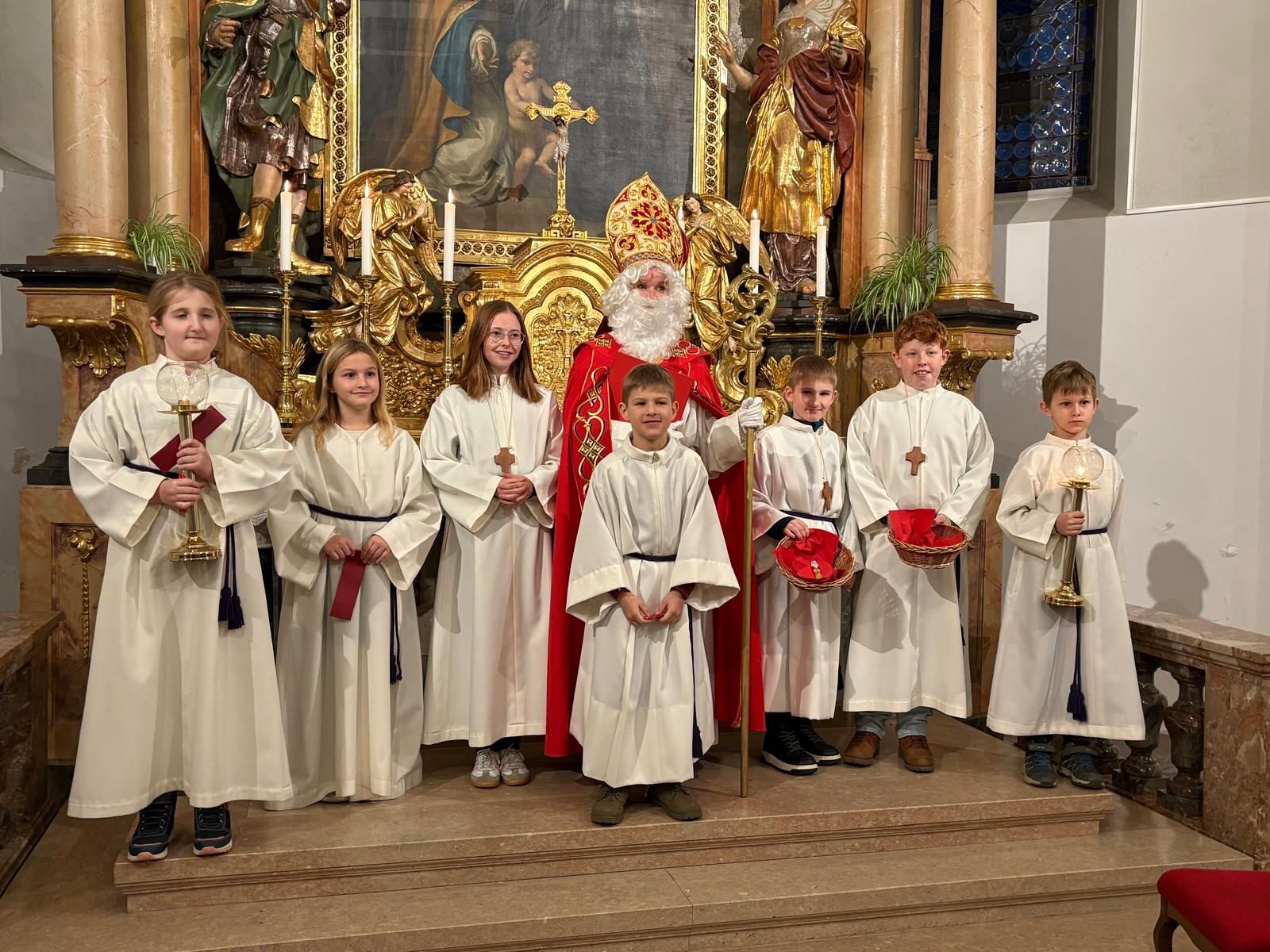 Familienwortgottesdienst / Burgholzer mit Hl. Nikolaus