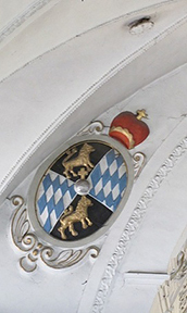 Zwei Kartuschen mit dem Wappen des bayerischen Kurfürsten Max Emanuel und seiner Gemahlin Maria Antonia von Österreich