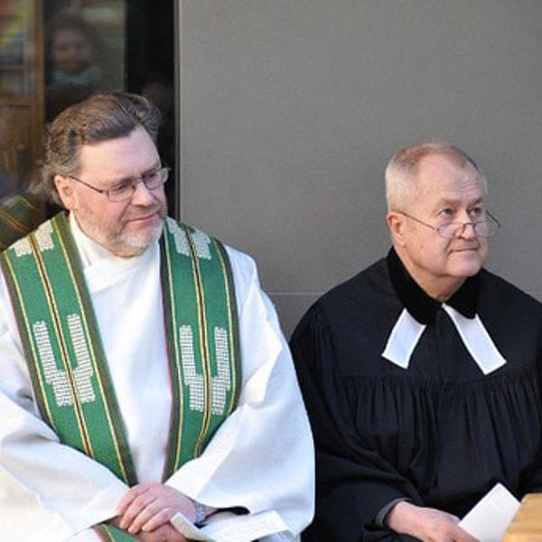 Traunauen-Reinigung mit ökomenischen Gottesdienst