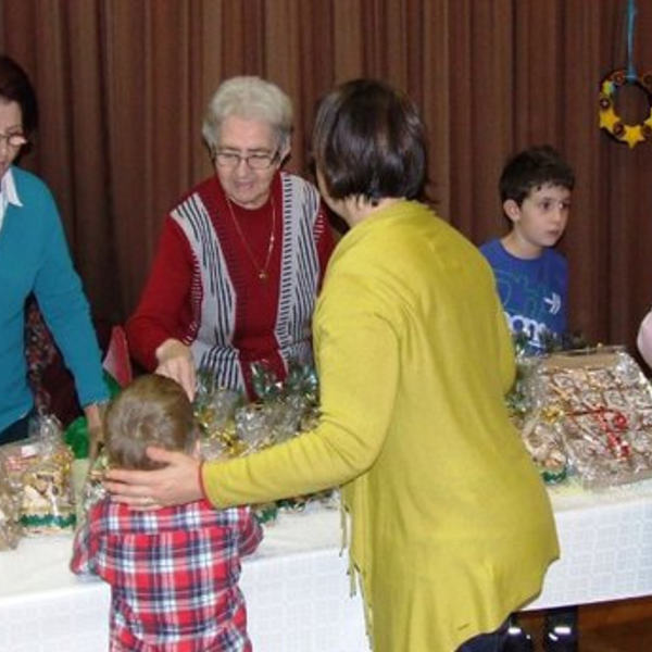 Adventkranzweihe und Schmankerlmarkt