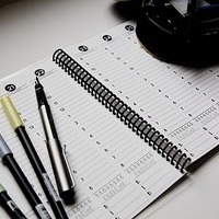 Kalender / © Amanda Randolph/pixabay.com/Pixabay License Kalender