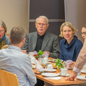 Jungscharkinder und deren Eltern luden zum Pfarrkaffee