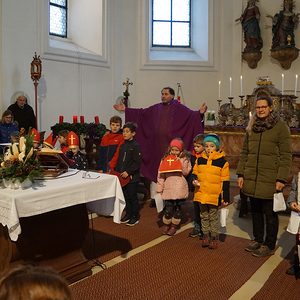 Nikolaus-Gottesdienst mit Ministrant:innenaufnahme