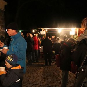 Adventkranzsegnung in St. Quirinus