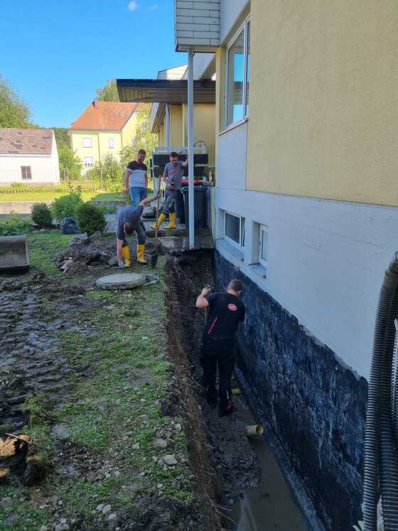 Die Pfarrhofsanierung hat begonnen.