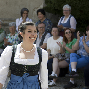 Benefizmarkt der Goldhaubenfrauen