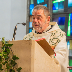 Am Christkönigs-Sonntag wurden in der Pfarrkirche Kirchdorf an der Krems beim Sonntagsgottesdienst neue MinistrantInnen aufgenommen