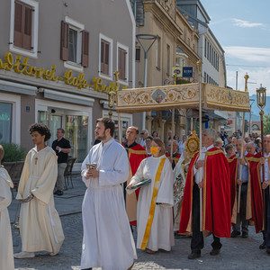 Gottesdienst und Fronleichnamsprozession in Kirchdorf/Krems