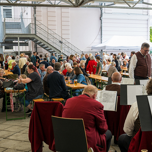 Ökumenisches Pfarrfest mit Beauftragungsfeier des Seelsorgeteams der Pfarrgemeinde Traun