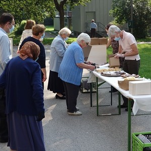 Caritas-Mehlspeisverkauf