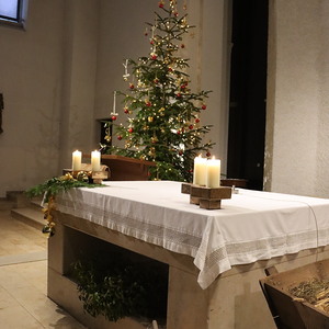 weihnachtliche Kirche St. Quirinus