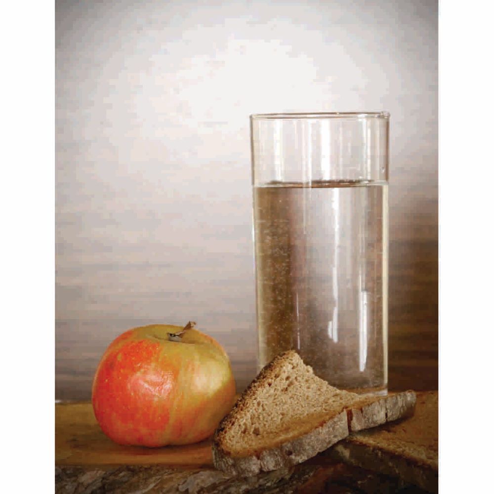 Apfel, Wasser und Brot