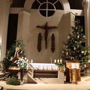 Weihnachtsschmuck in St. Quirinus