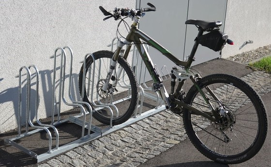 Neuer Radparkplatz beim Pfarrzentrum