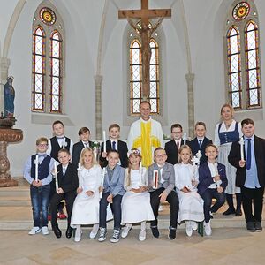 Erstkommunion für die hörschinger Erstkommunionkinder in der Pfarrkirche Marchtrenk