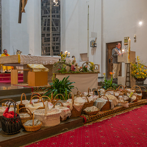 Die Feier der Osternacht in der Pfarre Kirchdorf/Krems.