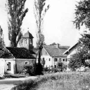 Die ersten Fotos der Kapelle existieren aus der Zeit um 1905.