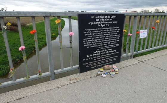 Gedenken an der Kremsbrücke in Ansfelden / © Treffpunkt mensch & arbeit Nettingsdorf 80 Jahre Ende des Zweiten Weltkriegs: Kirchliches Gedenken für NS-Opfer