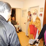 Besuch des Nikolaus beim Gottesdienst im Seniorenheim Laakirchen